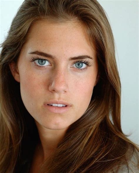 Allison Williams strips off for X